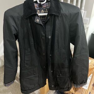 Women’s Barbour Beadnell Waxed Jacket USA 2 / UK 6